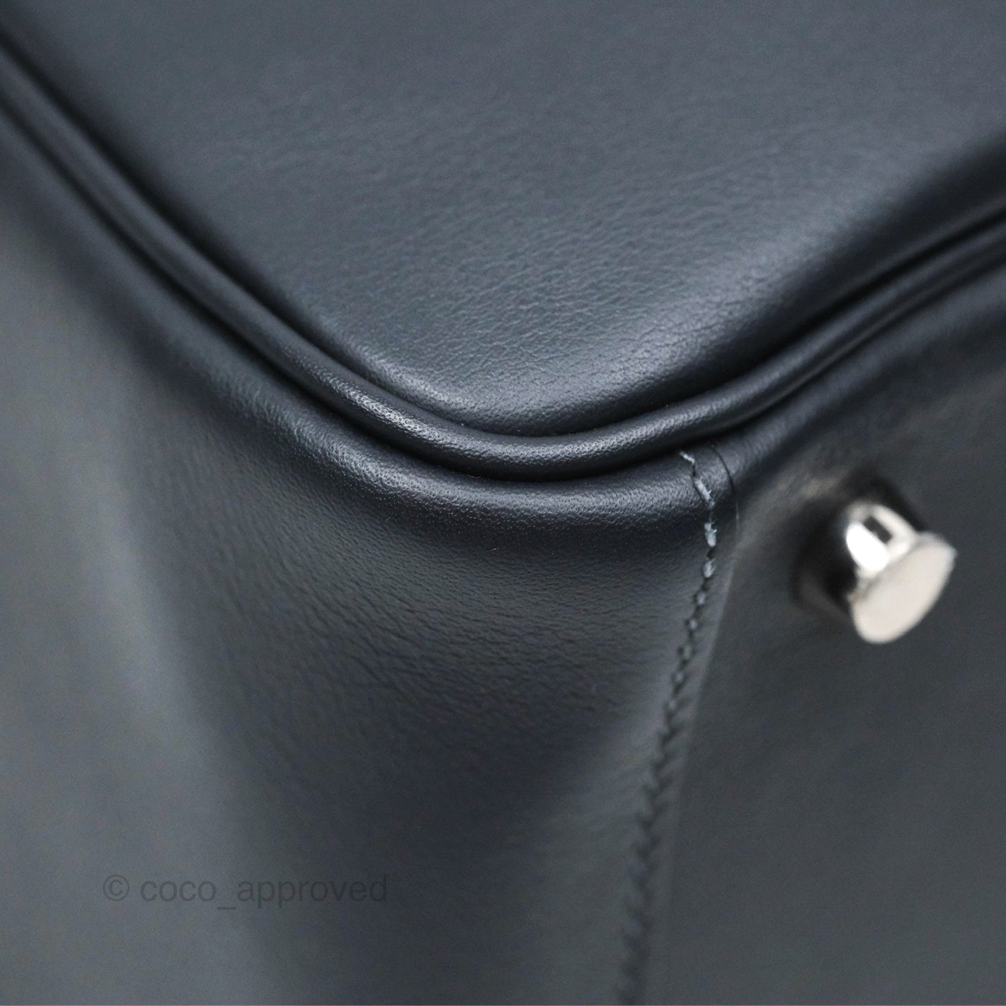 Hermès Lindy 26 Caban/Bleu Frida Swift Palladium Hardware