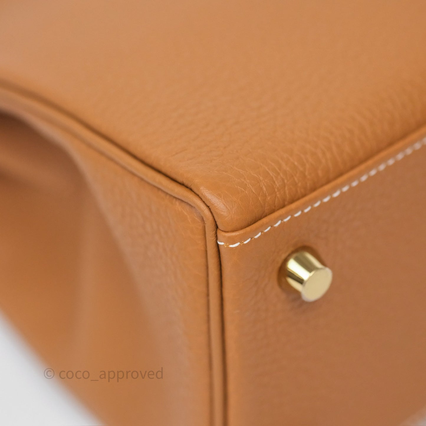 Hermès Kelly Retourne 25 Gold Togo Gold Hardware