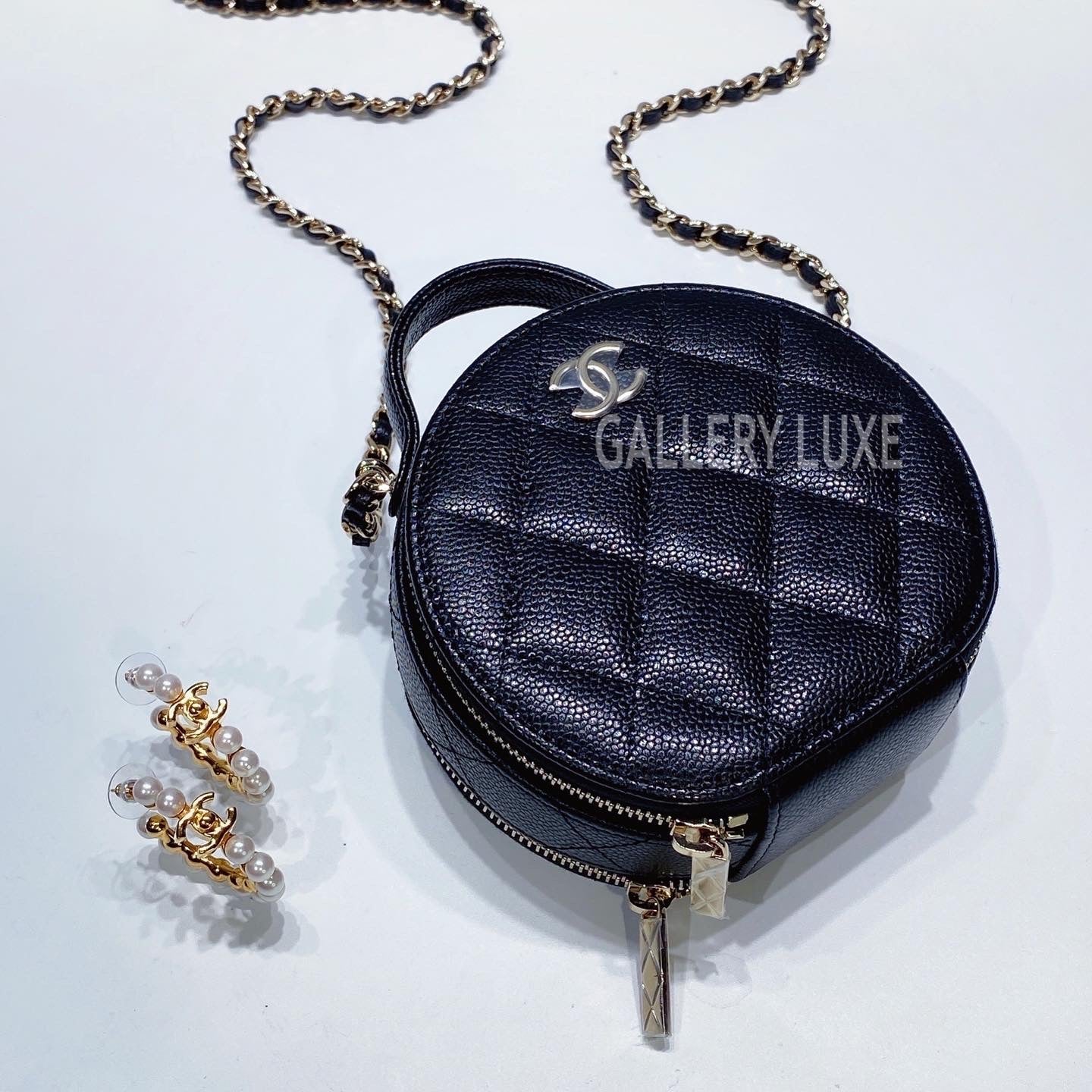 No.3377-Chanel Small Handle Clutch With Chain (Brand New / 全新貨品)