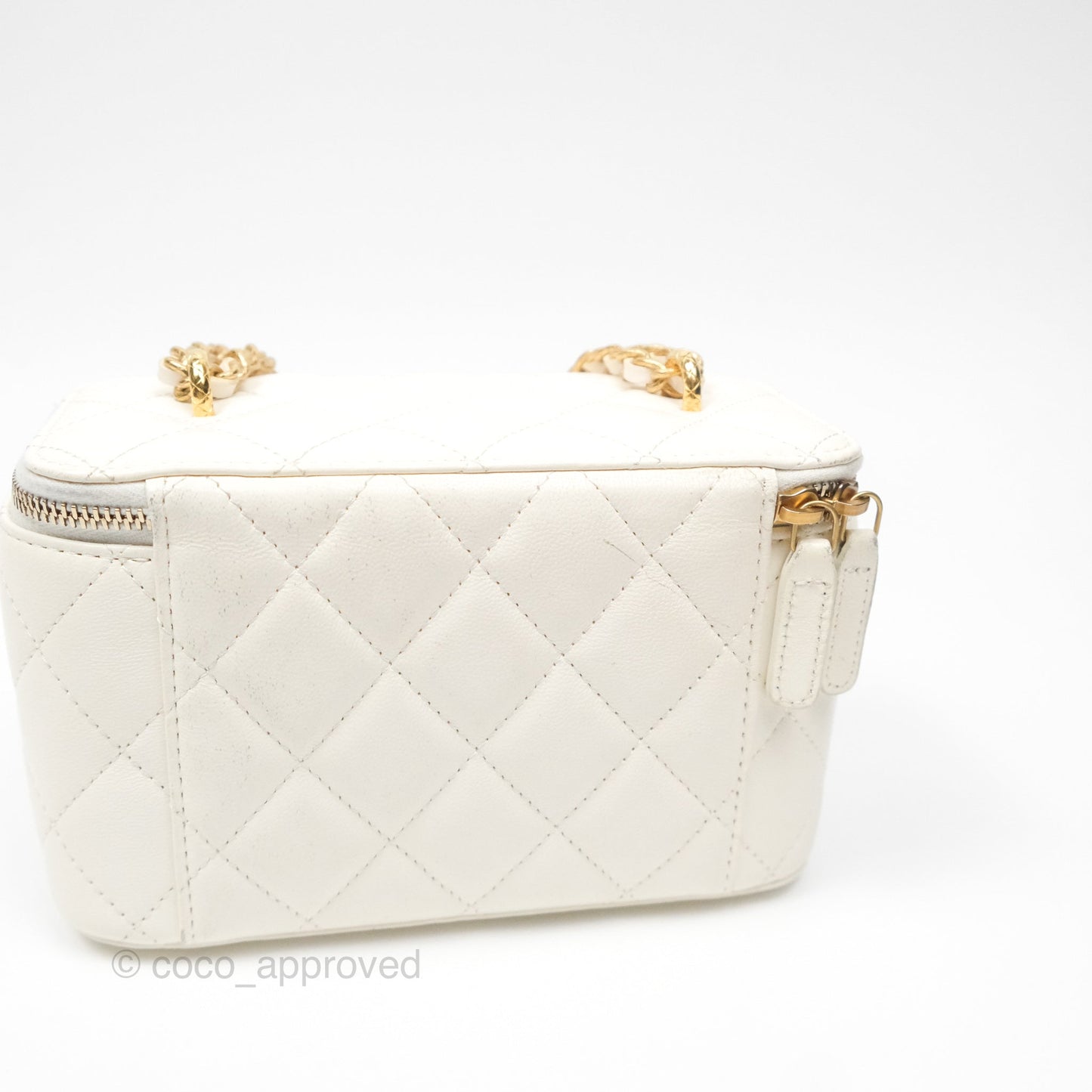Chanel Vanity with Double Chain White Shiny Lambskin 23C