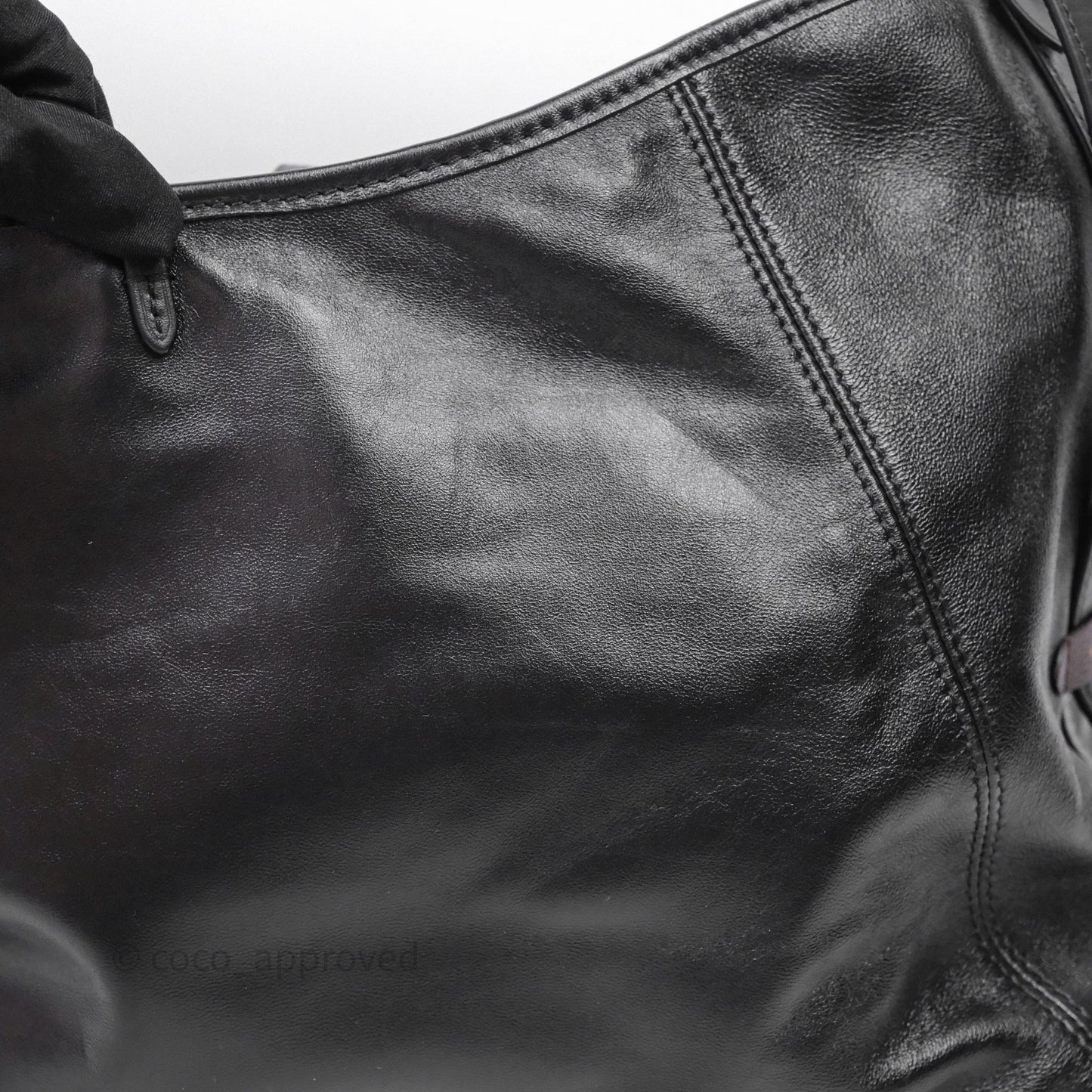 Louis Vuitton CarryAll Vibe MM Black