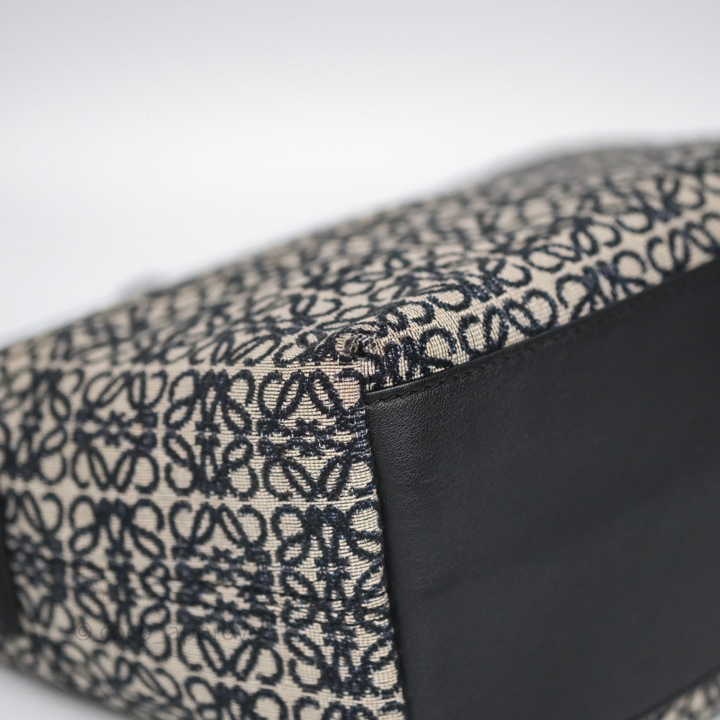 Loewe Small Cubi bag in Anagram Jacquard & Calfskin Navy/Black