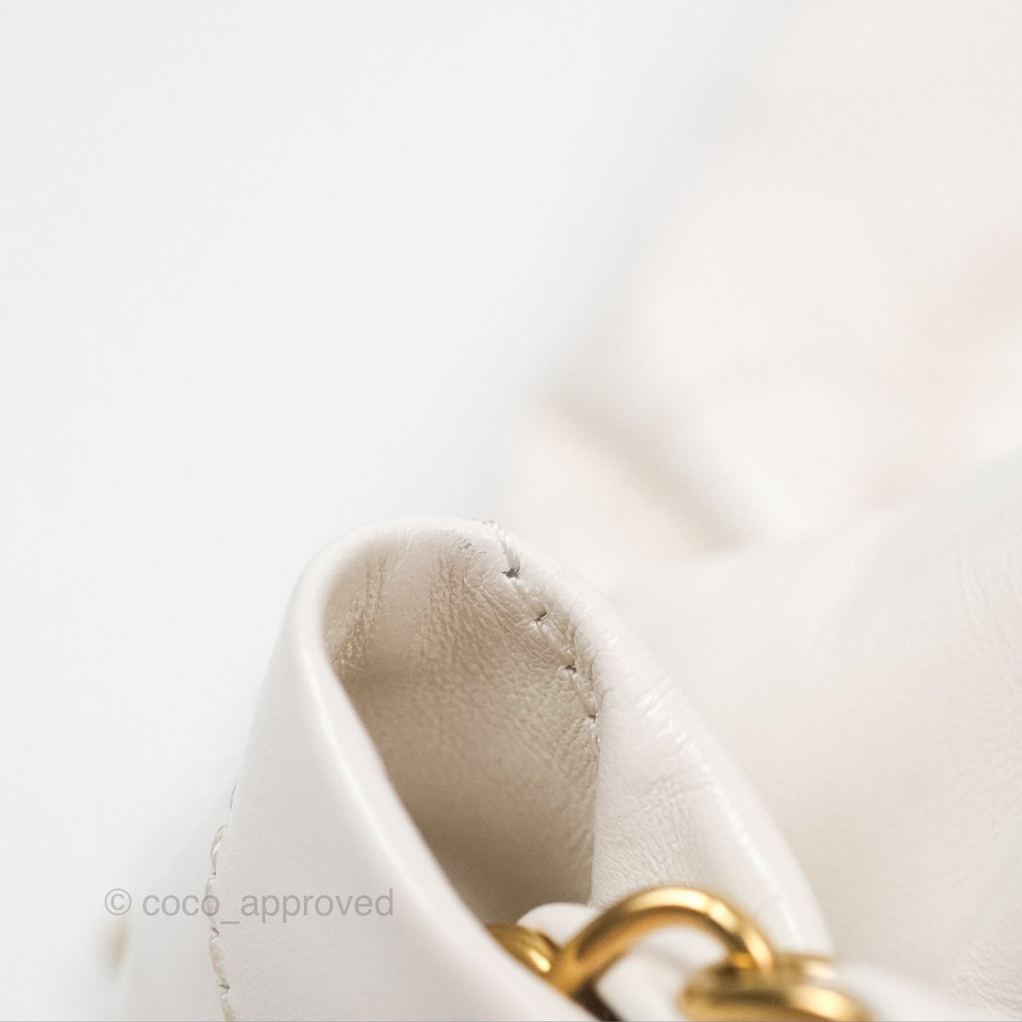 Chanel 22 Small White Shiny Calfskin Aged Gold Hardware