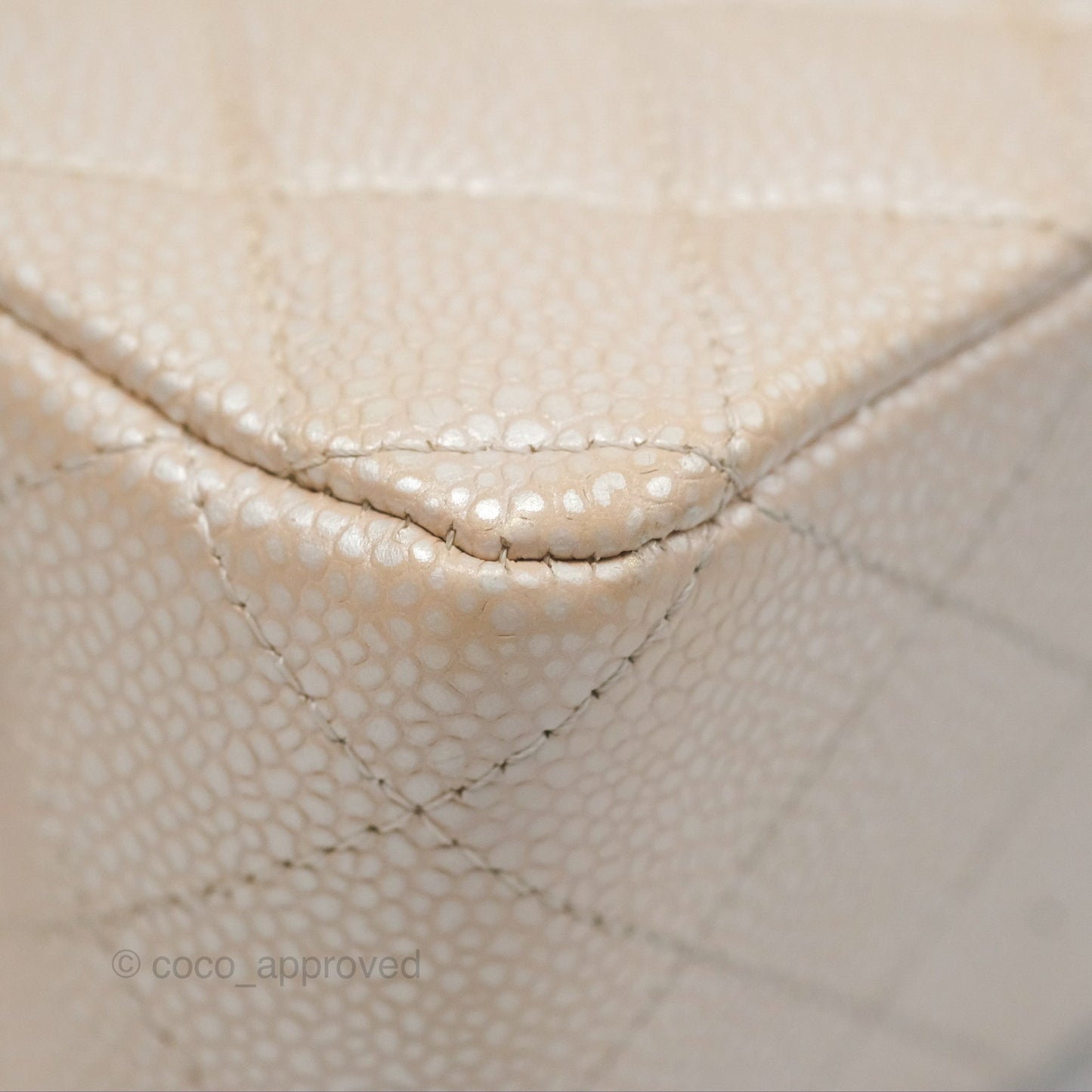 Chanel Classic M/L Medium Double Flap Iridescent Pearly Caviar Aged Gold Hardware⁣⁣