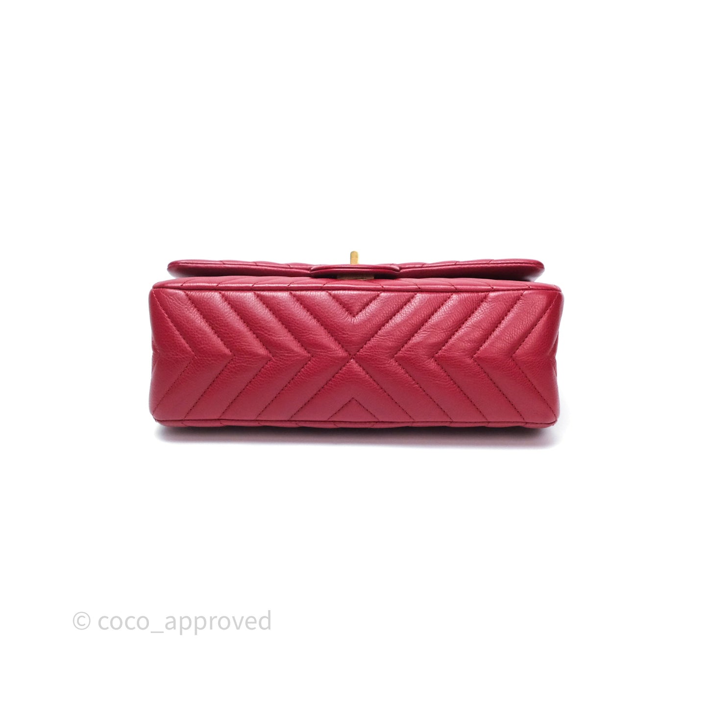 Chanel Reissue 225 Chevron Red Aged Calfskin Aged Gold Hardware