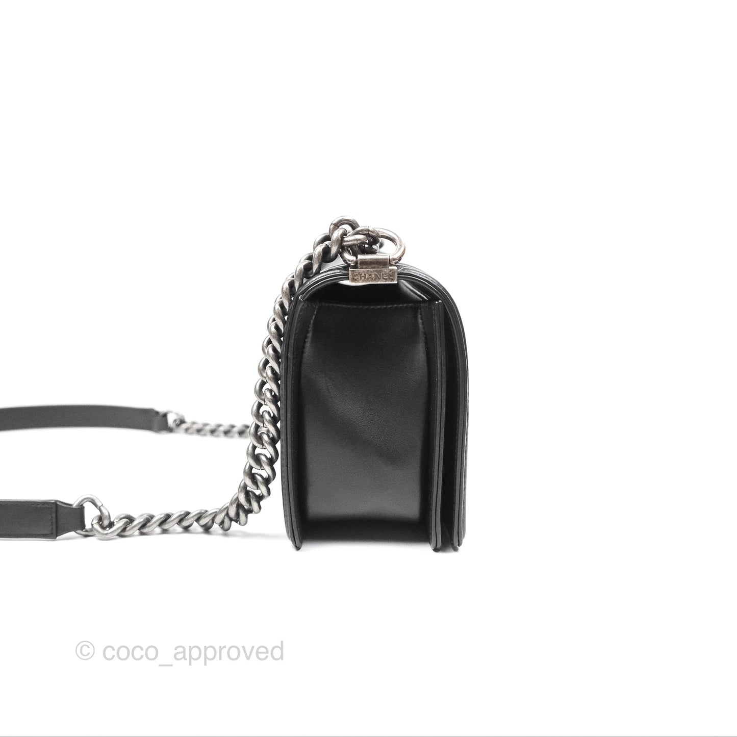 Chanel Medium Boy Quilted Black Calfskin Ruthenium Hardware
