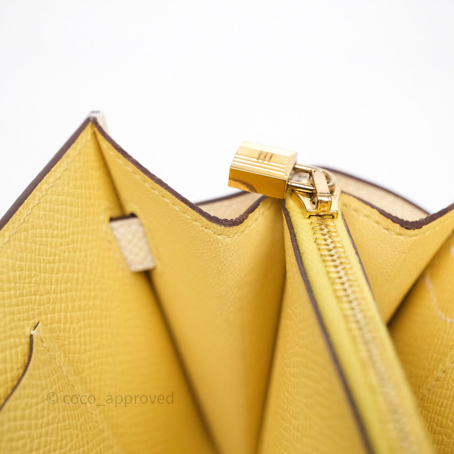 Hermès Kelly To Go Wallet Nata I2/ Jaune Poussin 1Z Epsom Gold Hardware