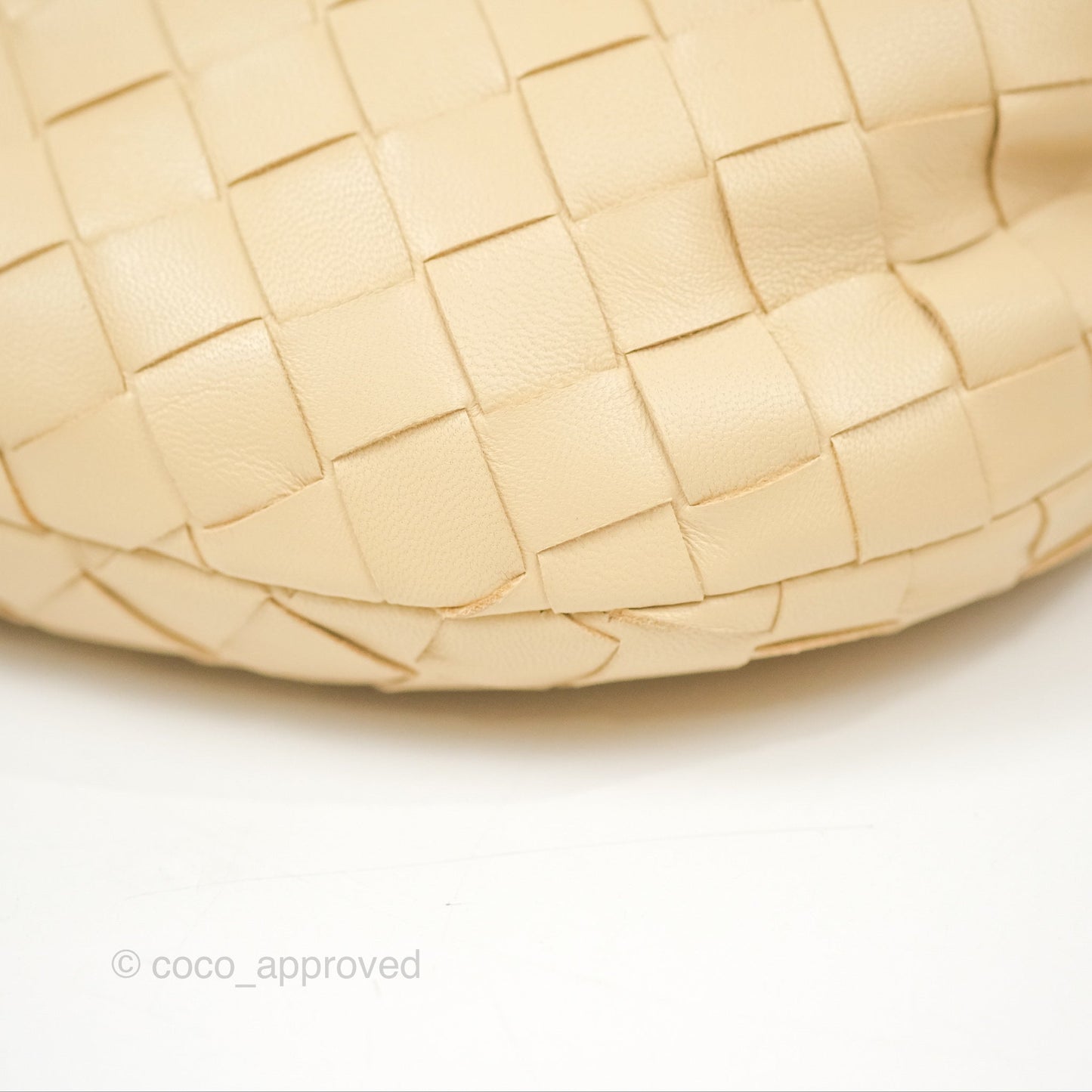 Bottega Veneta Mini Jodie Clutch Bag Intrecciato Porridge Lambskin Gold Hardware