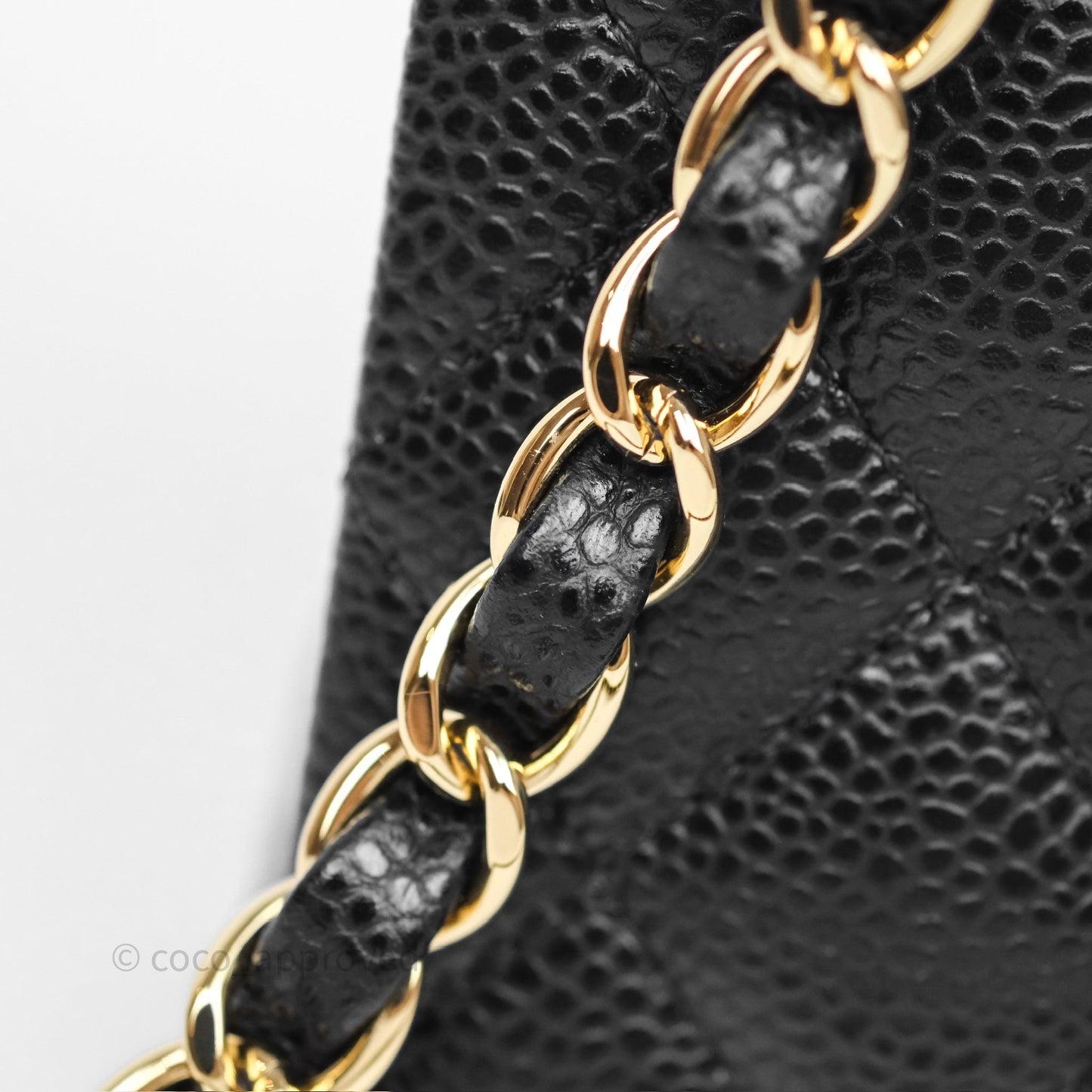 Chanel M/L Medium Classic Flap Quilted Black Caviar Gold Hardware