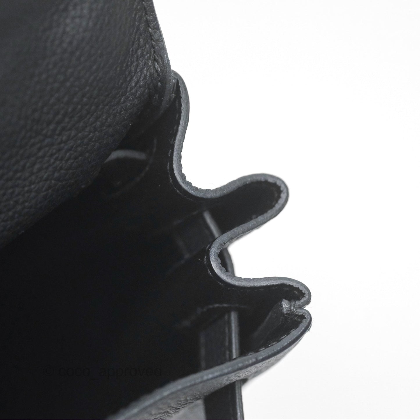 Hermès Retourne Kelly 28 Black Noir 89 Togo Gold Hardware