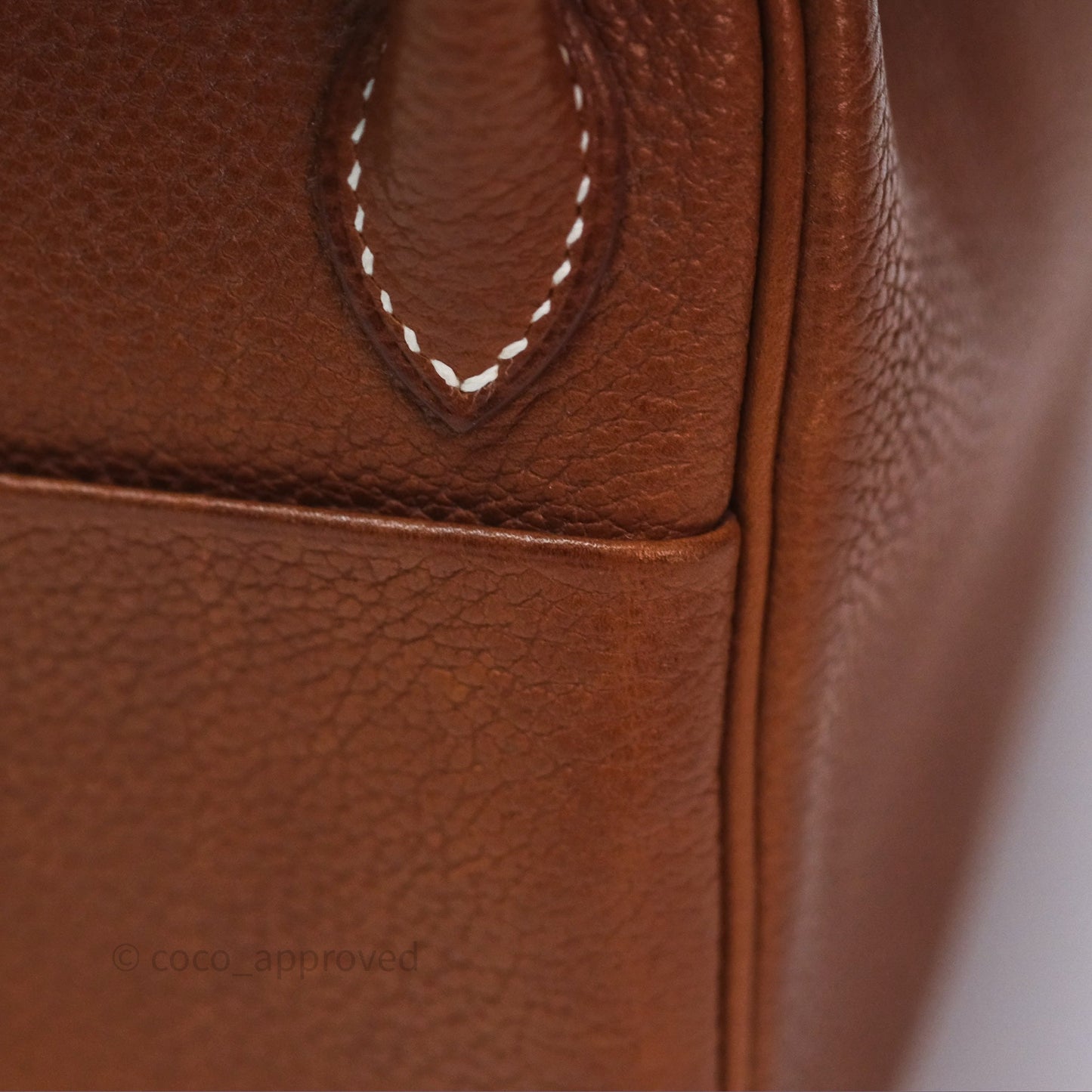 Hermès Mini Lindy 20 Fauve 34 Barenia Gold Hardware