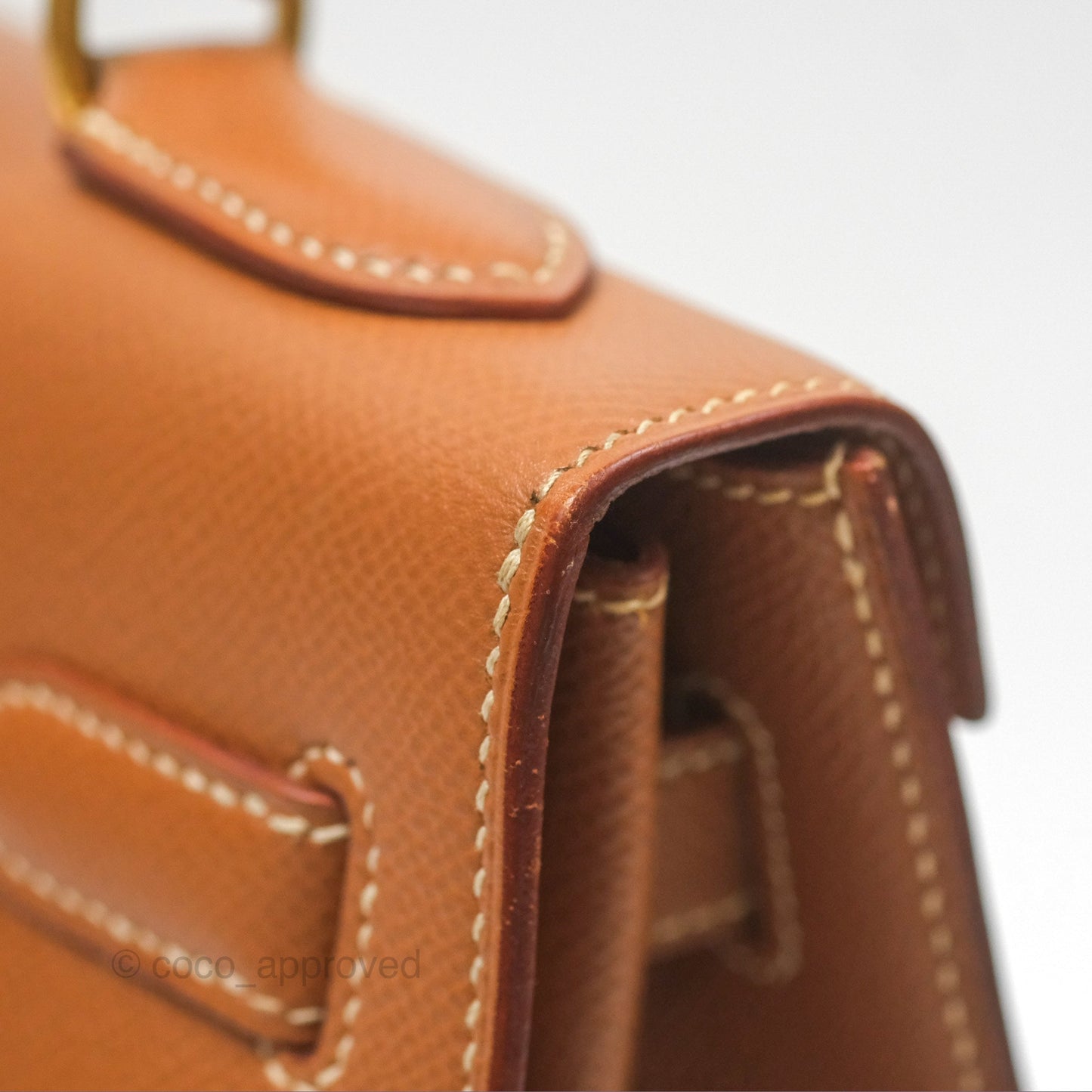 Hermès Kelly 32 Sellier Gold Epsom Gold Hardware