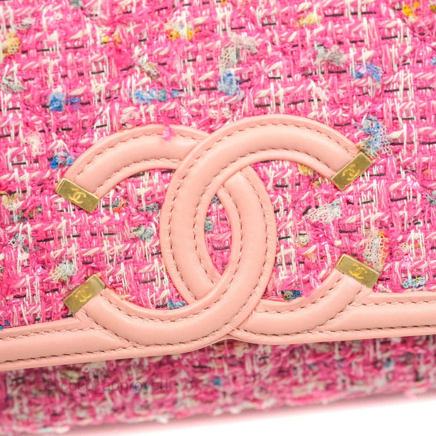 Chanel Quilted Small CC Filigree Flap Pink Tweed