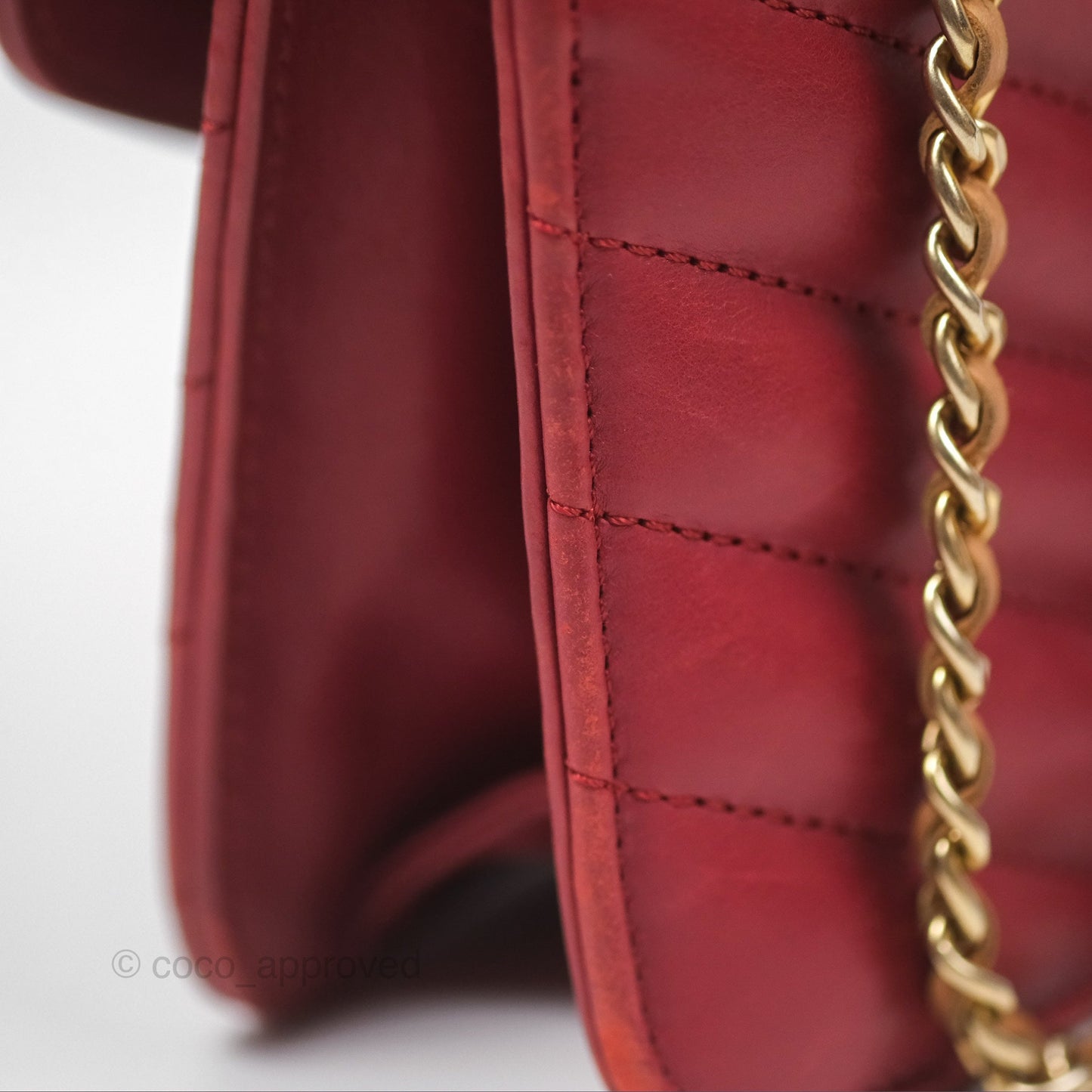 Chanel Chevron Shoulder Bag Red Calfskin Aged Gold Hardware