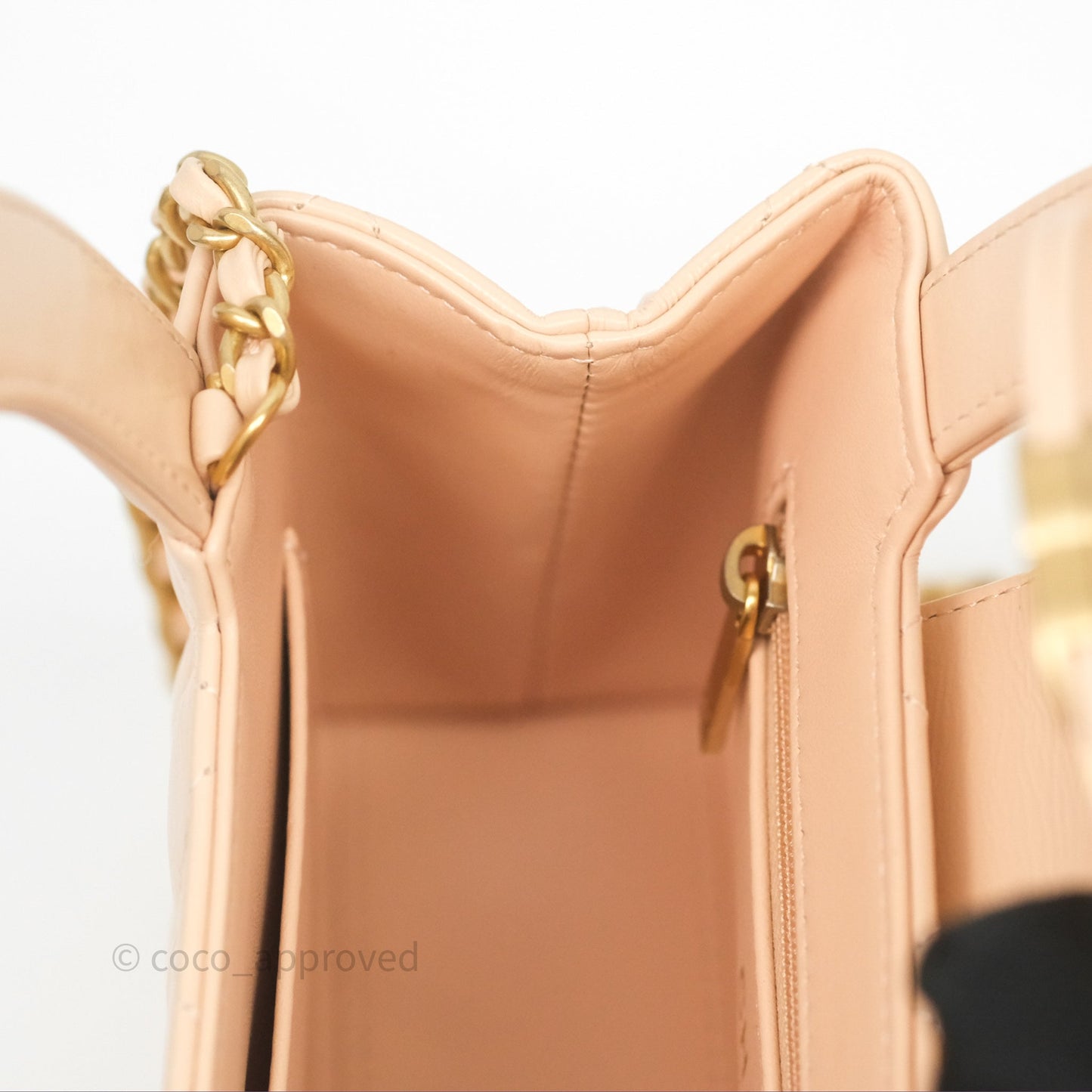 Chanel Kelly Bag Quilted Light Beige Shiny Crumpled Calfskin Aged Gold Hardware