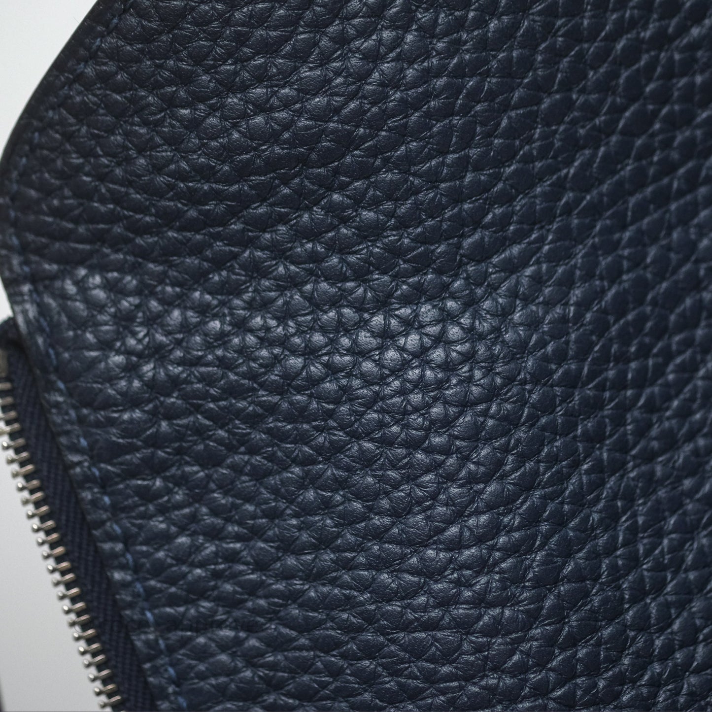 Hermès Lindy 26 Bleu Nuit 2Z Clemence Palladium Hardware