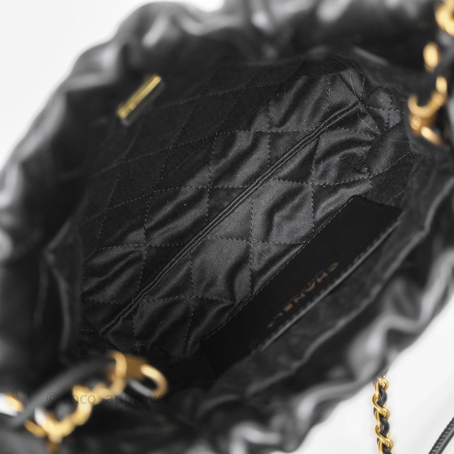 Chanel 22 Mini Bag Black Shiny Crumpled Calfskin Aged Gold Hardware