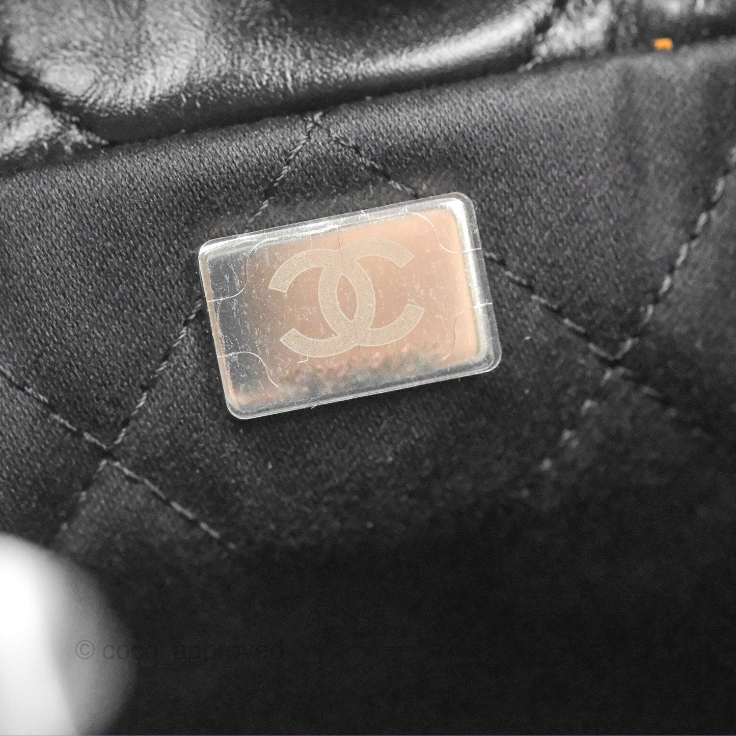 Chanel 22 Mini Bag Black Shiny Crumpled Calfskin Matte Silver Hardware