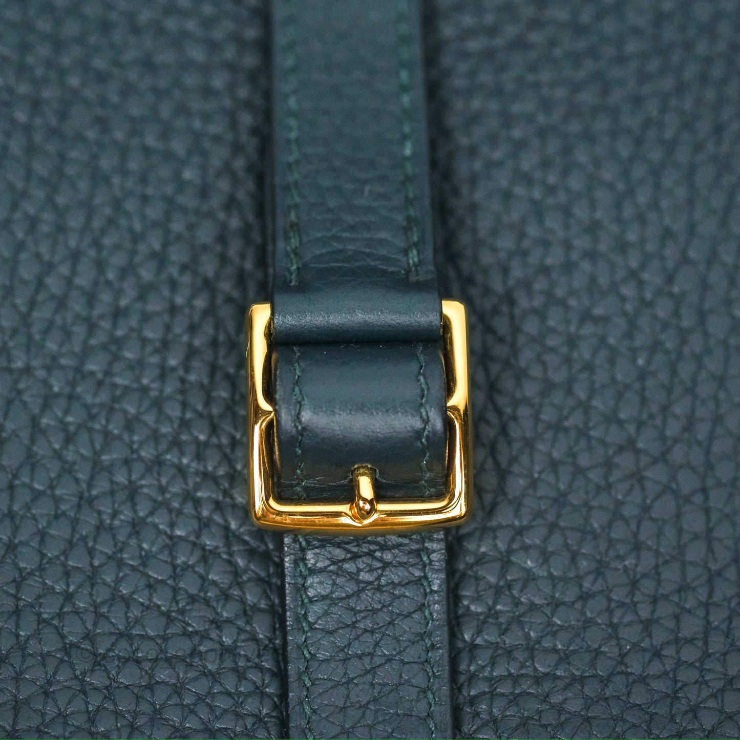 Hermès Halzan 25 Taurillon Clemence 60 Vert Cypres Gold Hardware