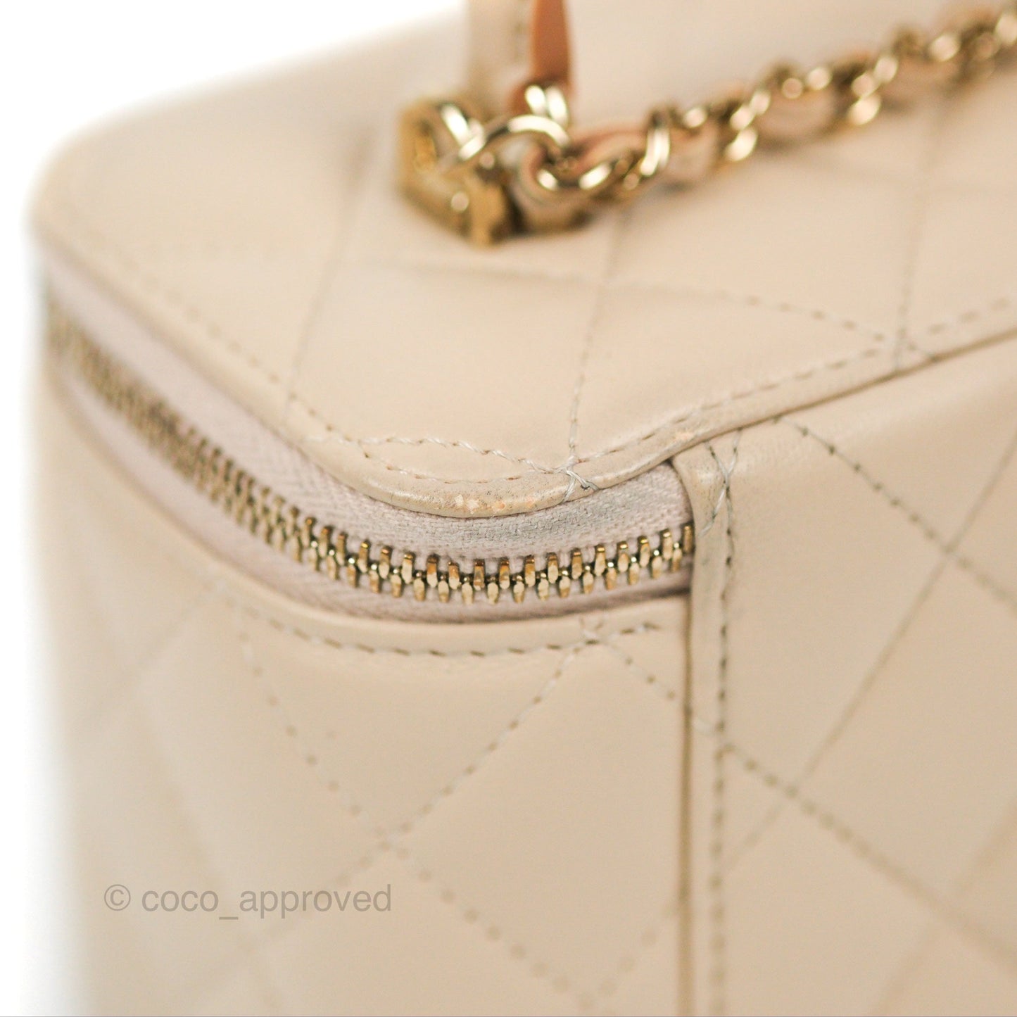 Chanel Vanity Rectangular Top Handle Ecru/Beige Lambskin Gold Hardware 23P