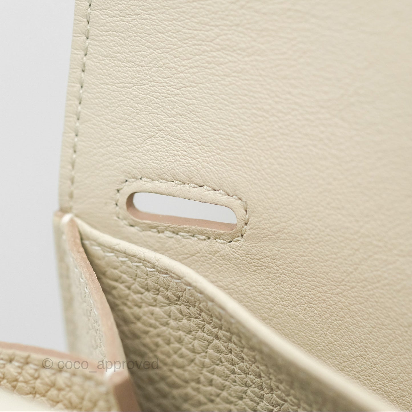 Hermès Halzan 31 Beton Clemence Gold Hardware