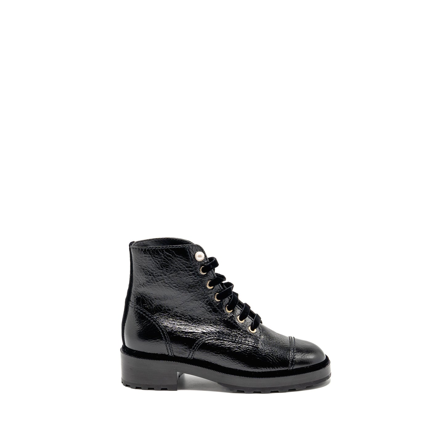 Chanel size 39 lace up boots shiny calfskin black