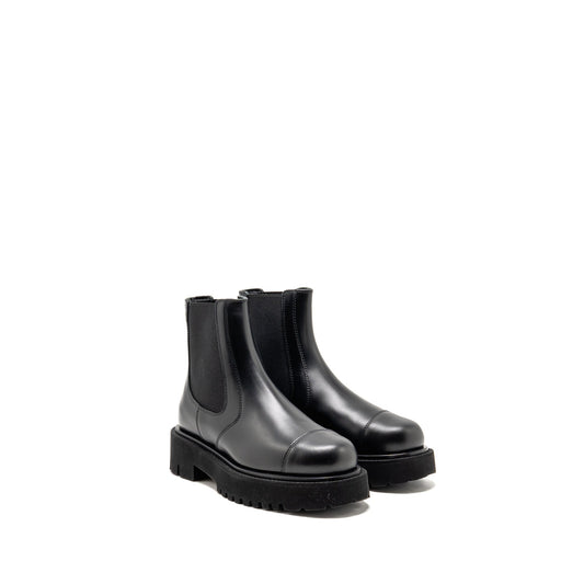 Chanel 24b size 36 cc logo short boots calfskin black