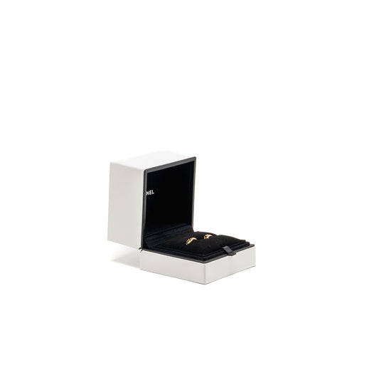 Chanel Coco Crush Earrings Quilted Motif Yellow Gold