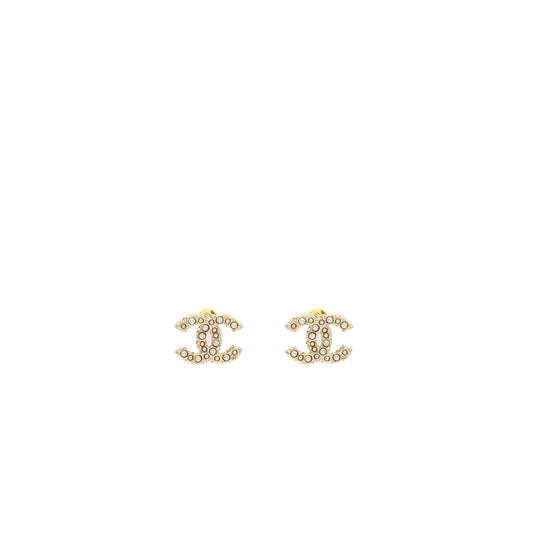 Chanel CC Logo Earrings with Pearl Light Gold TONE