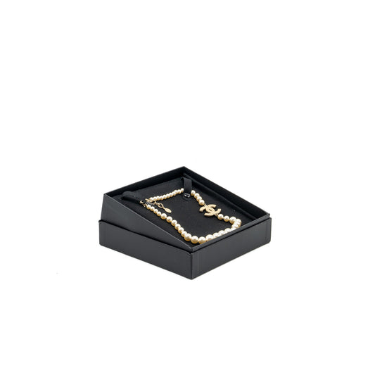 Chanel CC Logo Chocker/Necklace with Pearl Limited Edition Gold Tone