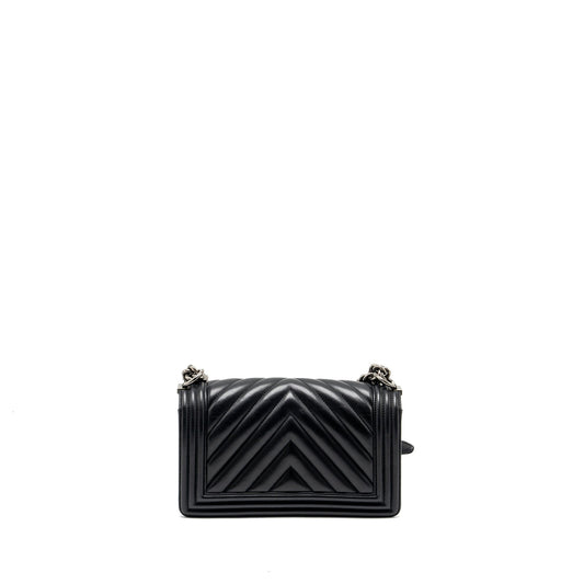 Chanel medium chevron boy bag lambskin black ruthenium hardware