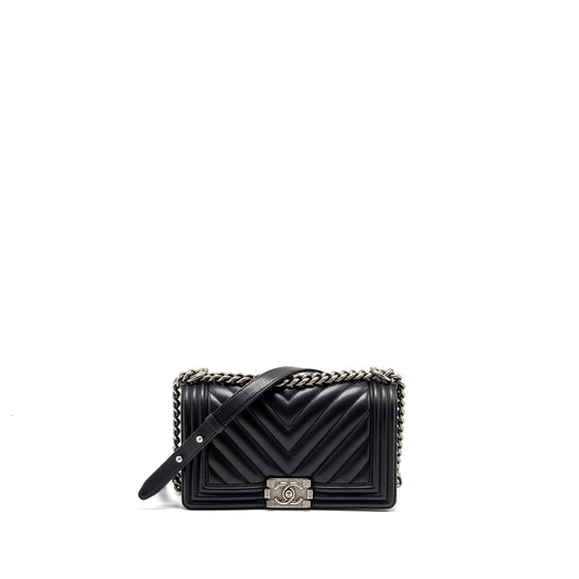Chanel medium chevron boy bag lambskin black ruthenium hardware