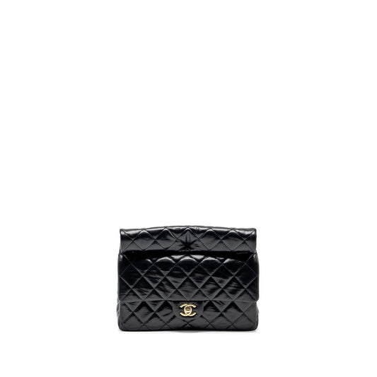 Chanel 23A classic flap clutch shiny calfskin black LGHW (microchip)