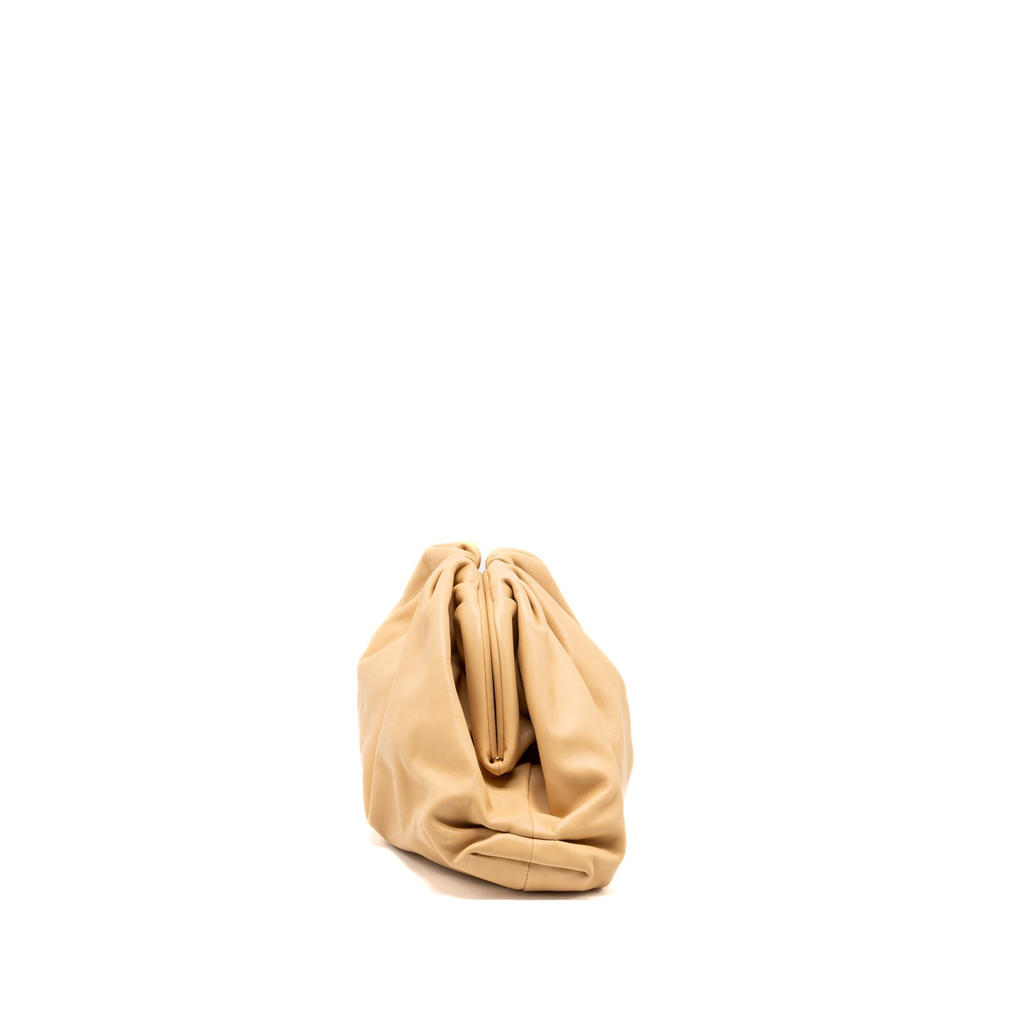 Bottega Veneta The pouch large leather clutch beige GHW