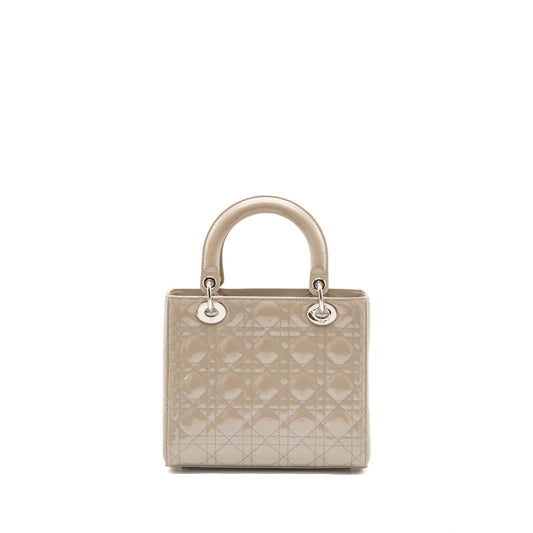 Dior medium lady dior patent light grey SHW