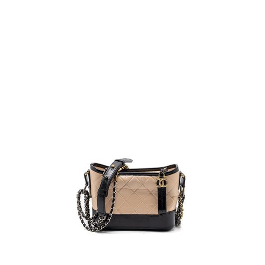 Chanel small Gabrielle hobo bag calfskin beige / black  multicolor hardware
