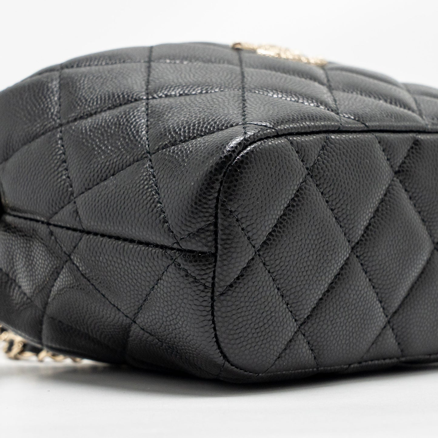Chanel 25c detail cc logo quilted hobo bag caviar black LGHW (microchip)
