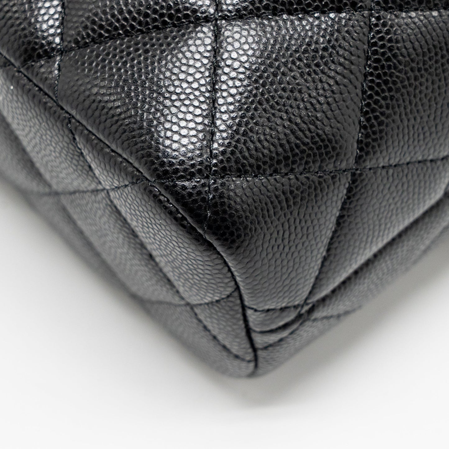 Chanel 25c detail cc logo quilted hobo bag caviar black LGHW (microchip)