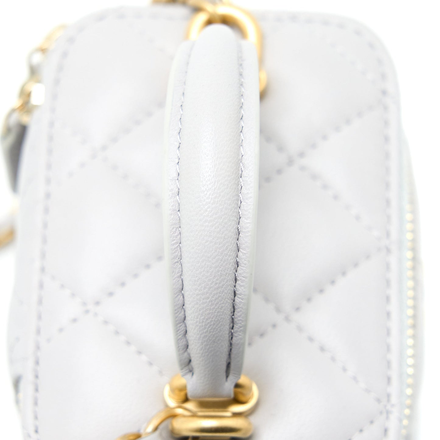 Chanel 21A Top Handle Mini Vanity with Chain Lambskin Light Grey GHW