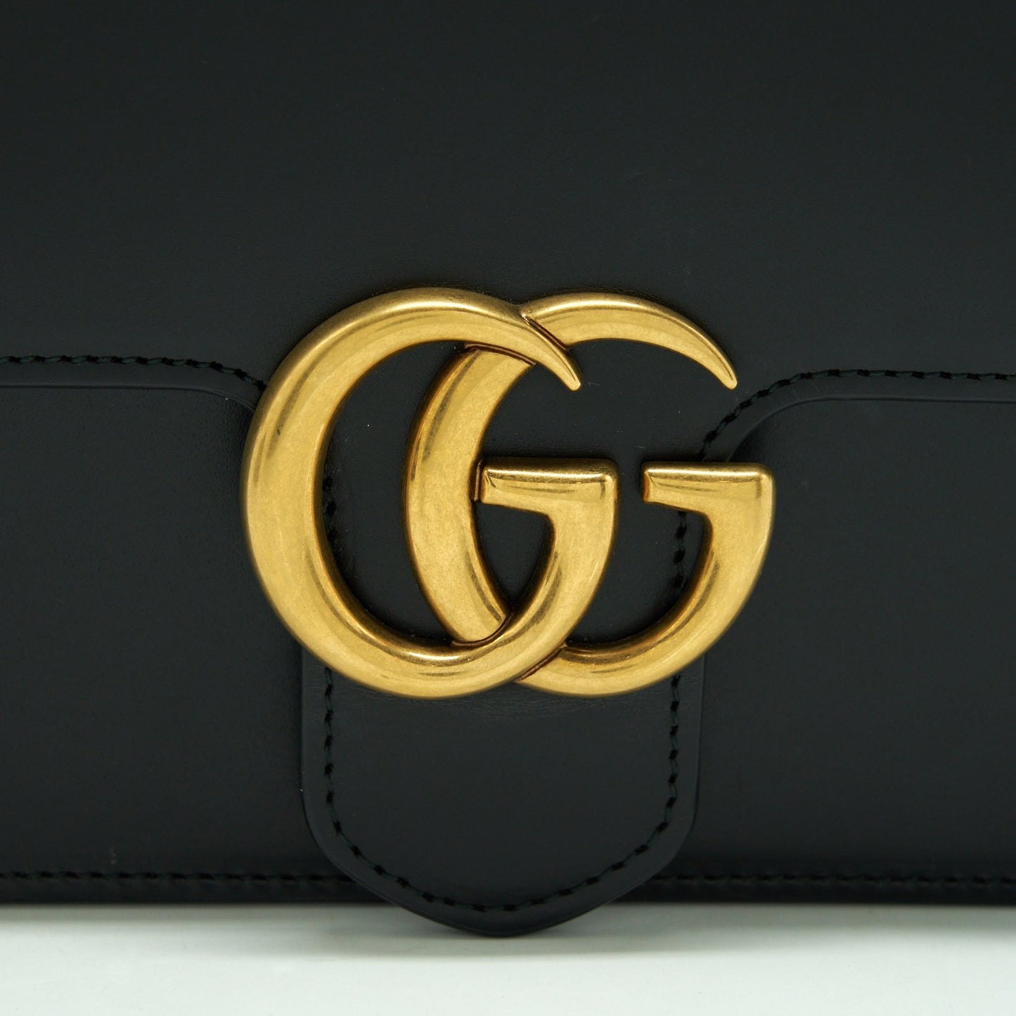 Gucci GG Flap Bag Box Calfskin Black GHW