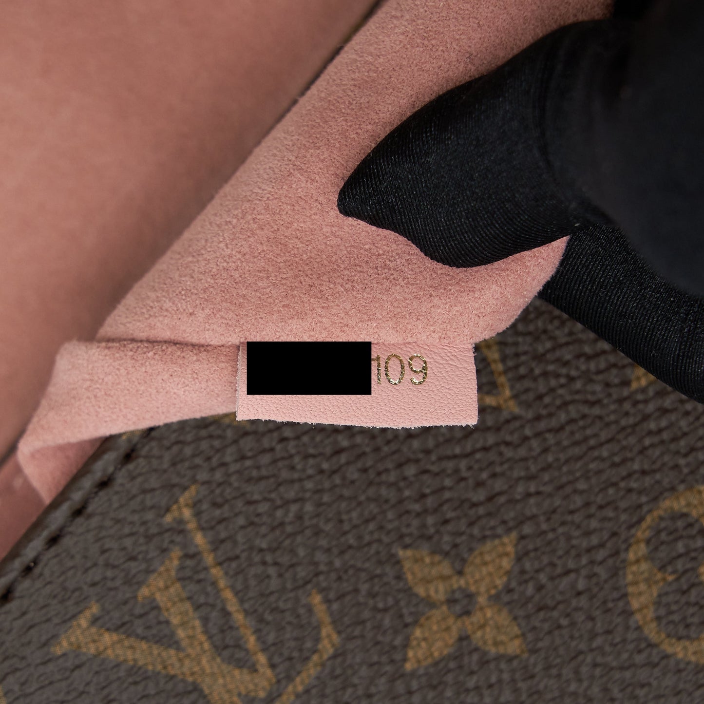 Louis Vuitton Locky BB Monogram Canvas/ Pink GHW