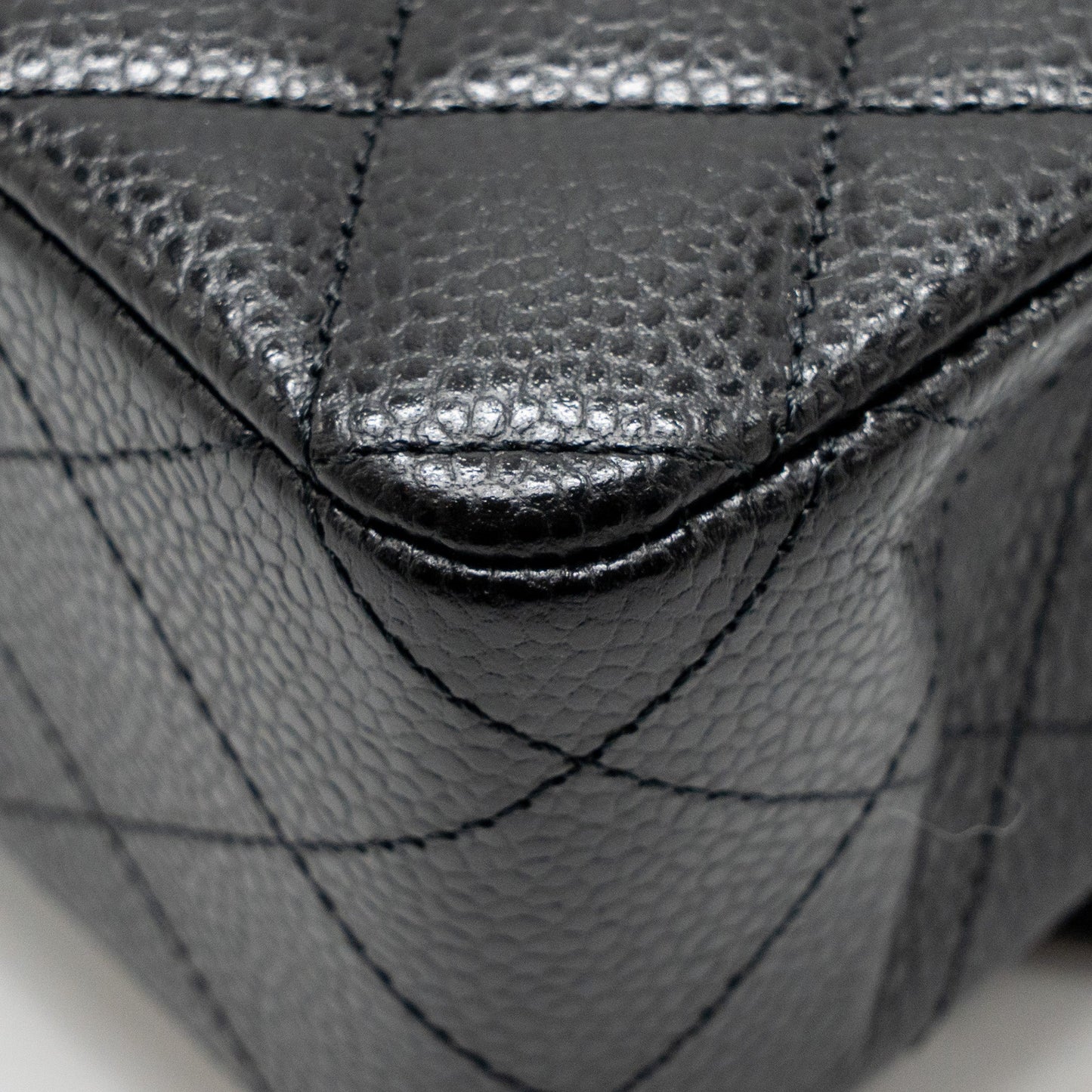 Chanel Medium Classic Double Flap Bag Caviar Black GHW(microchip)