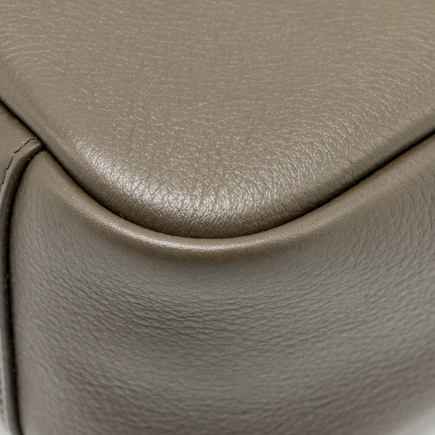 Saint Laurent / YSL Small Le 5 A 7 Supple bag calfskin light musk GHW