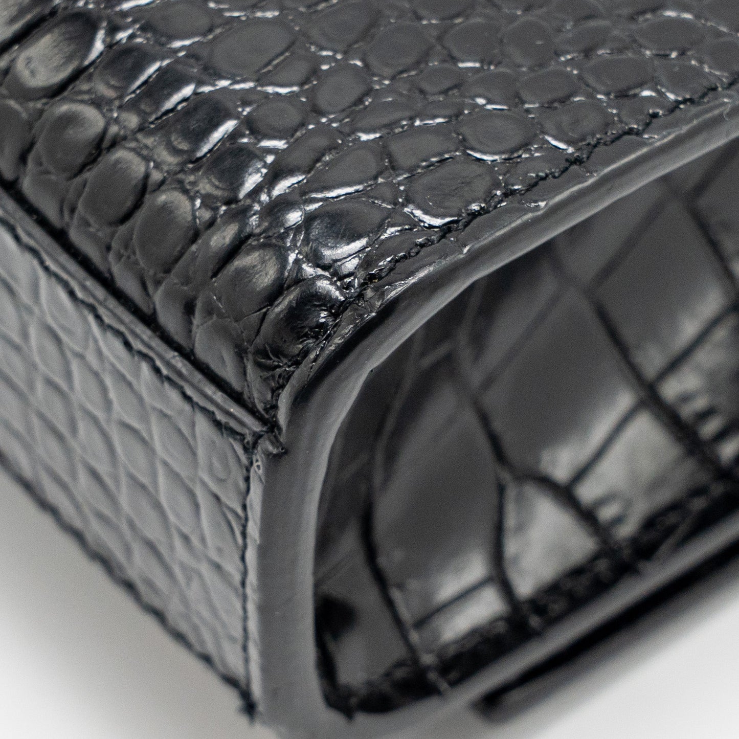 Saint Laurent/YSL Medium Kate Tassel Bag Croc-Embossed Calfskin Black GHW