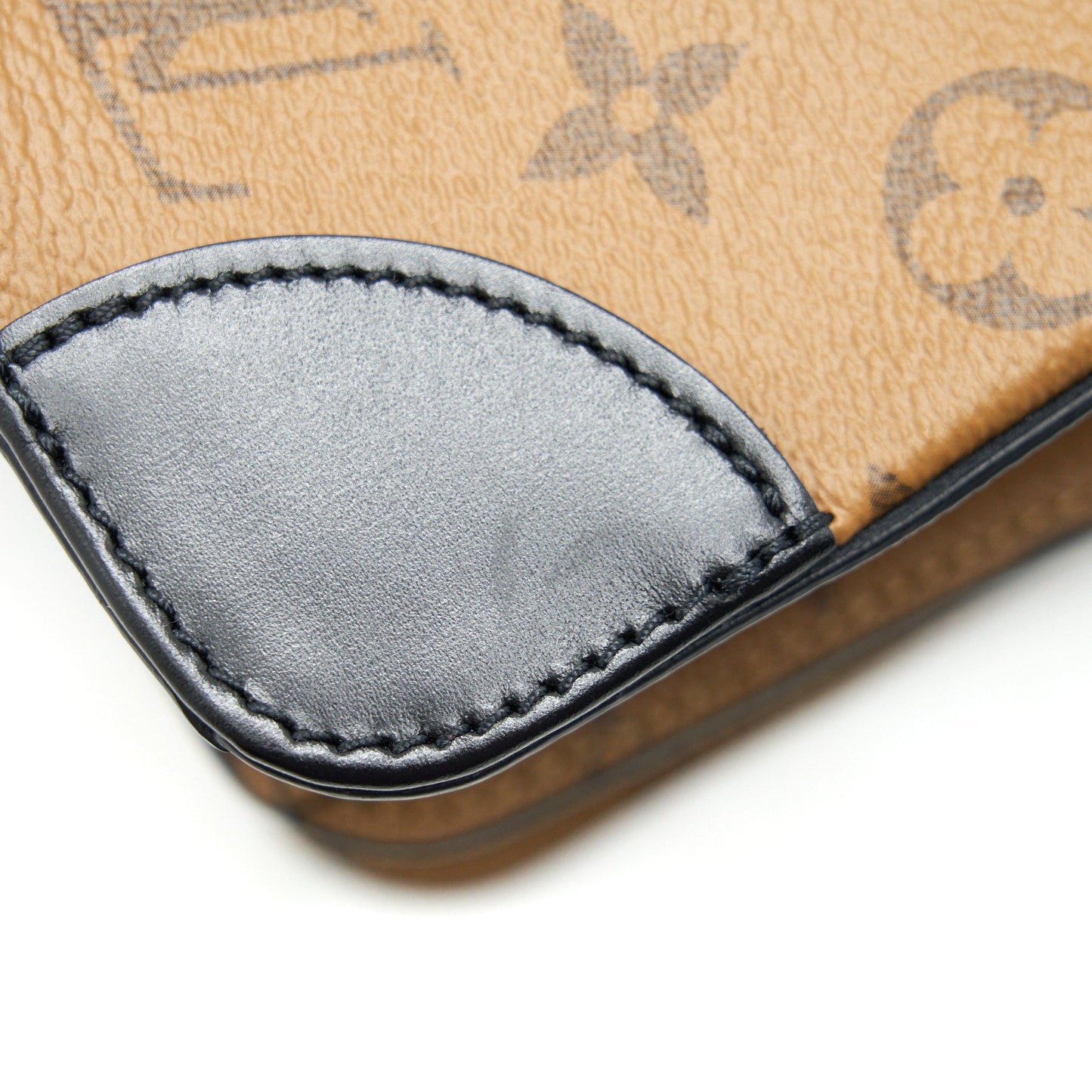 Louis Vuitton City Malle in Monogram