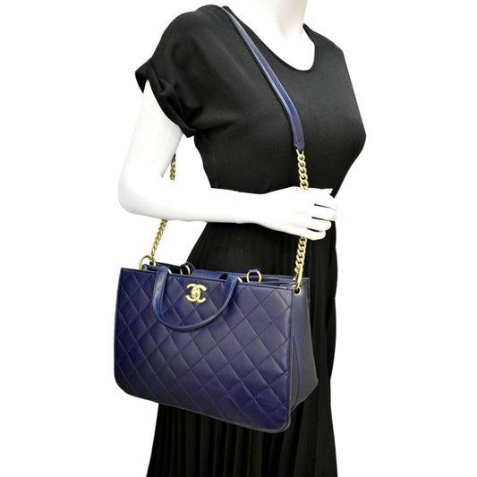 Luxury Chanel Small Straight Lined Shopping Quilted Leather Tote Bag Blue