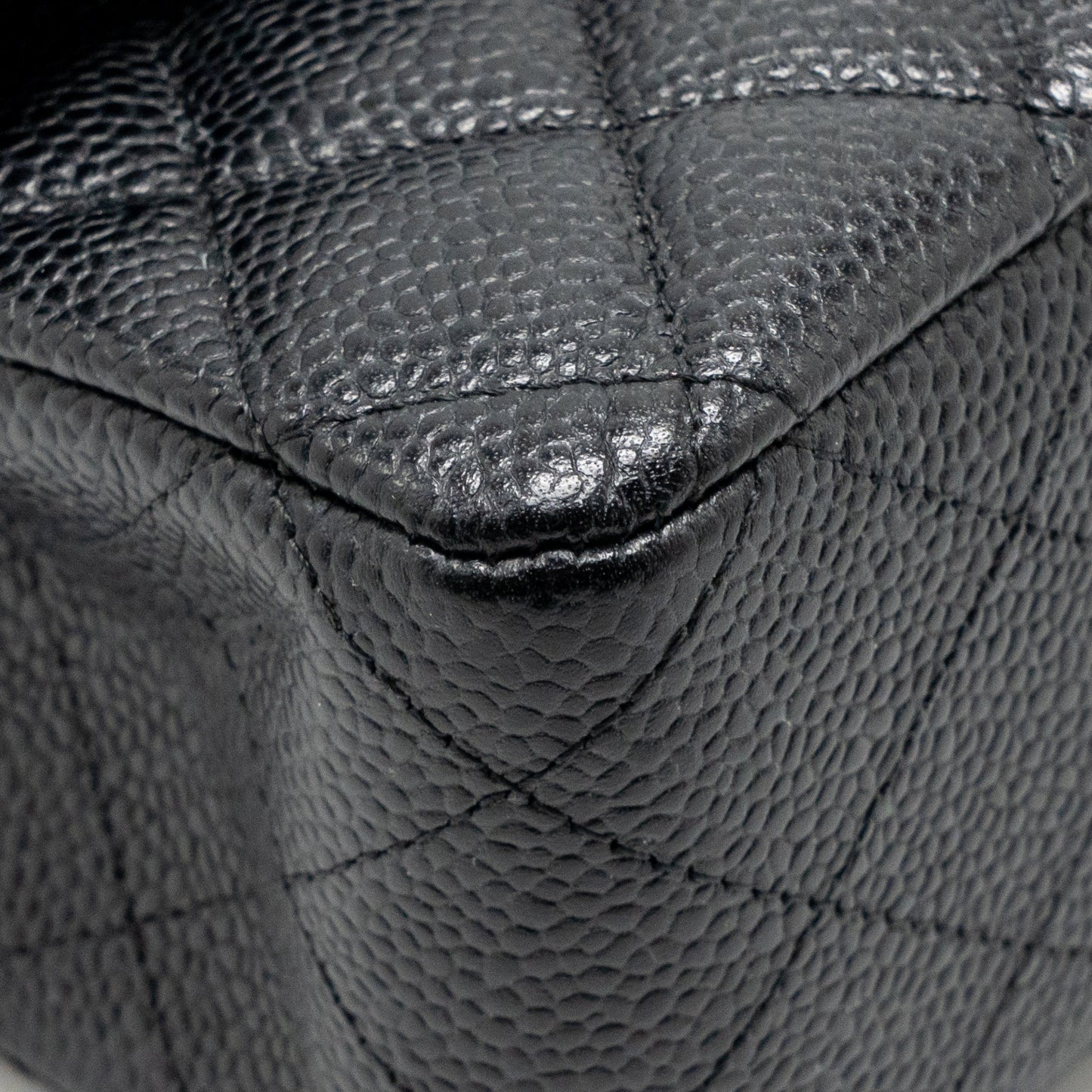 Chanel Medium Classic Double flap Bag Caviar black GHW