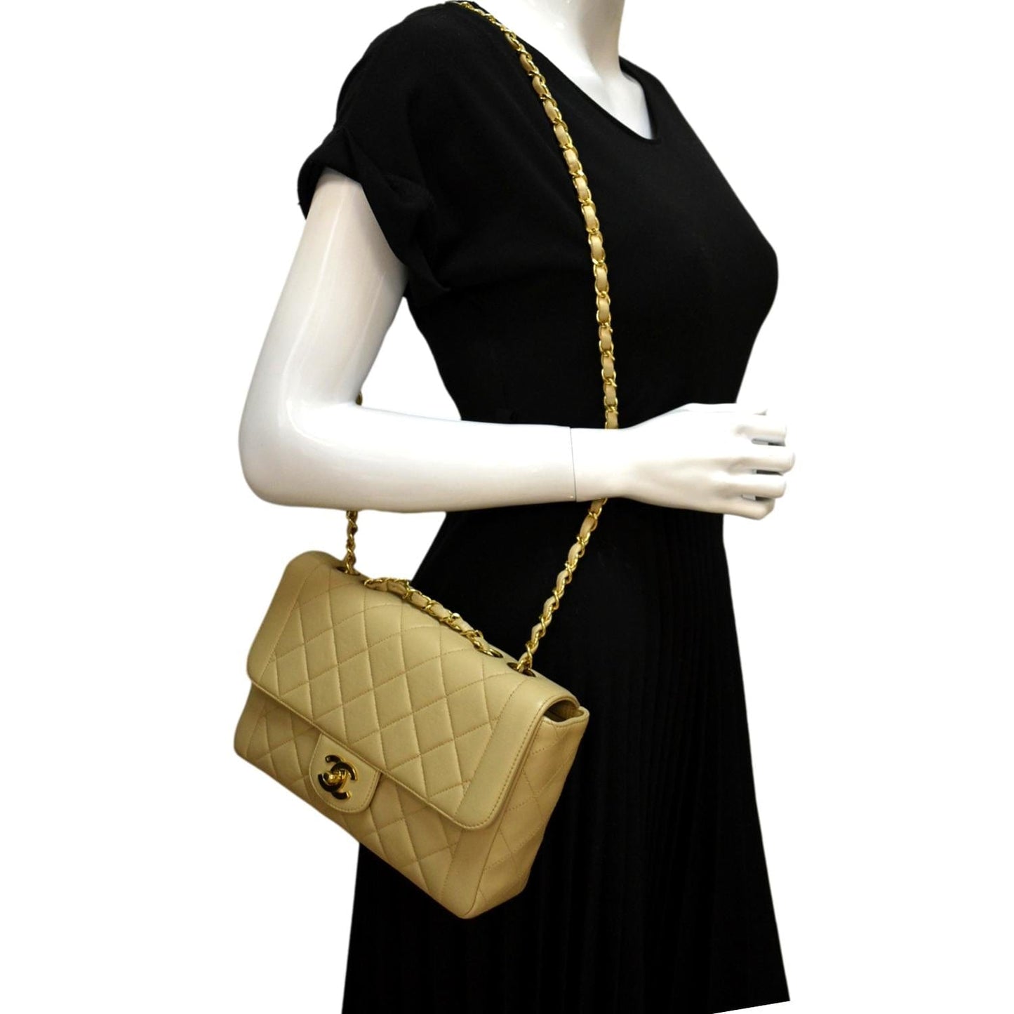 Luxury Chanel Medium Quilted Lambskin Leather Flap Shoulder Bag Beige