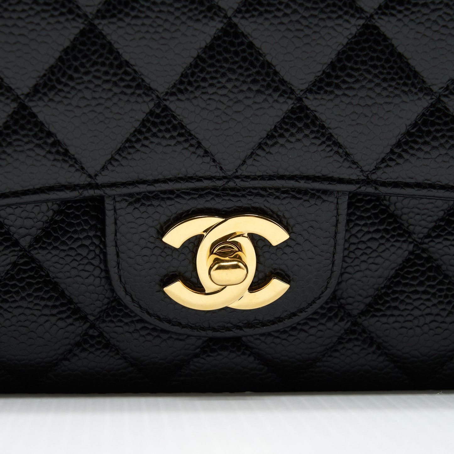 Chanel Classic Double Flap Medium Black Caviar GHW