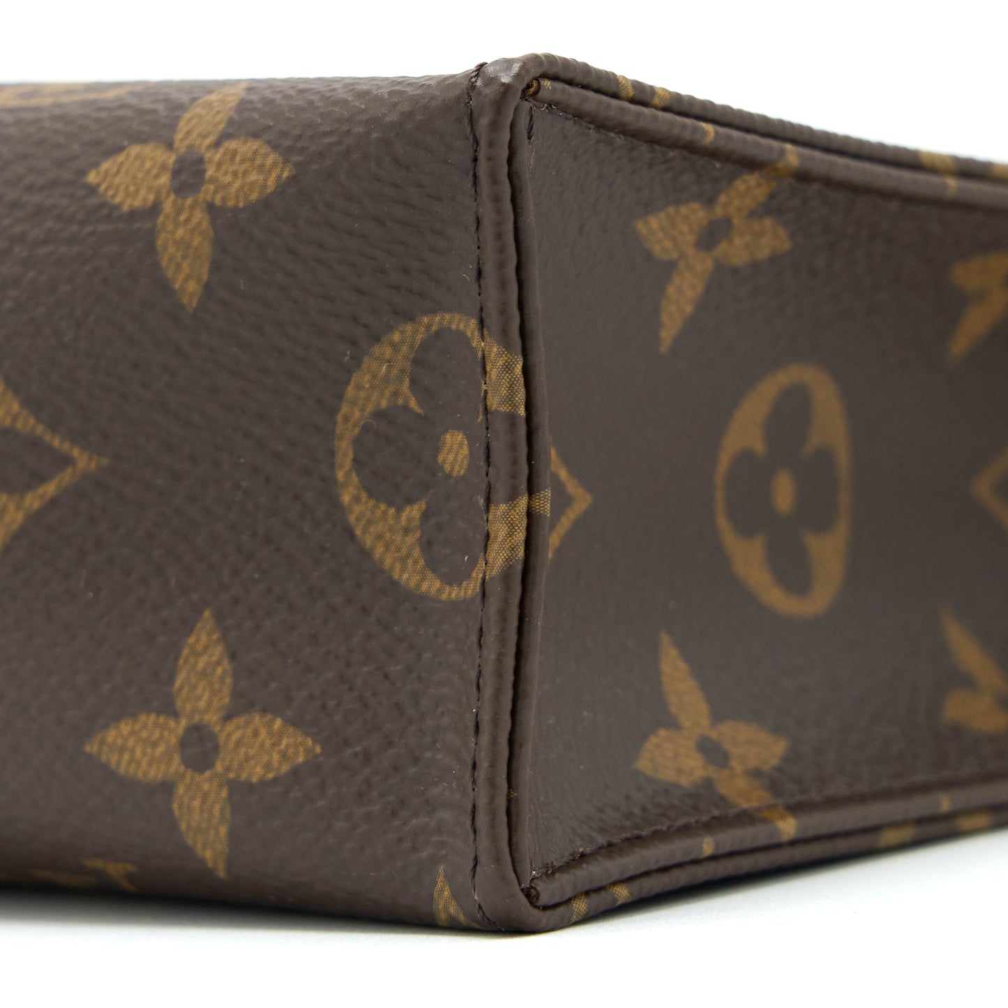 Louis Vuitton Toiletry Pochette 26 Monogram Canvas GHW